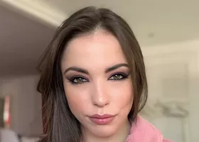 Anastasia Brokelyn