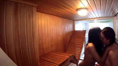 Брюнетка в очках и костюме "секси" (юбка шотландка, белые гетры) ебется с любовником. Особенно хорош орал.