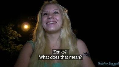 Девка не взяла деньги, когда увидела огромный хуй пикапера. Сочный минет и трах за гаражами.