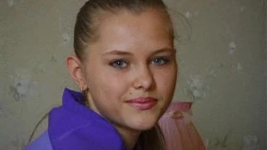 Русская малышка с волосатой пиздой ожидаемо оказалась на хую Пьера Вудмана