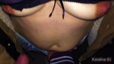 Русская парочка решила согреться при помощи ебли в подъезде